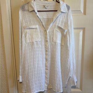 Women's White Button-Up Top